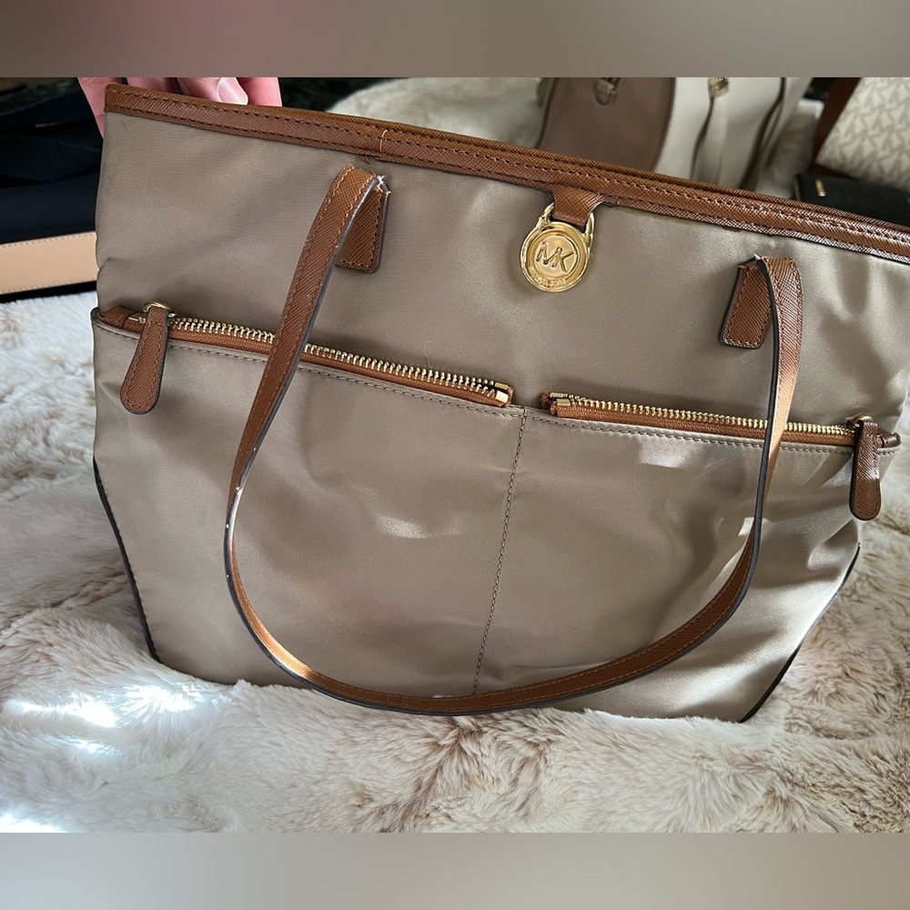 MK shoulder bag